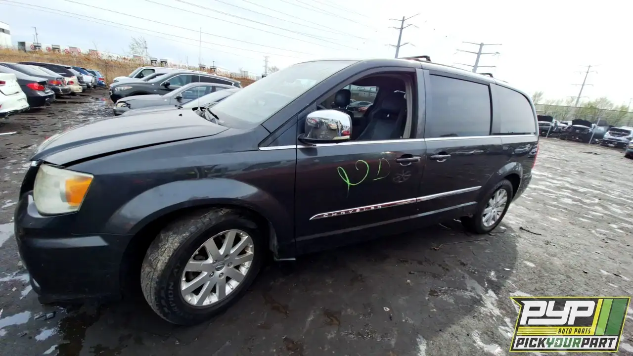 Photo of 2011 Chrysler Town & Country