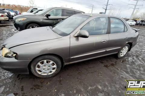 Photo of 2000 Hyundai Elantra