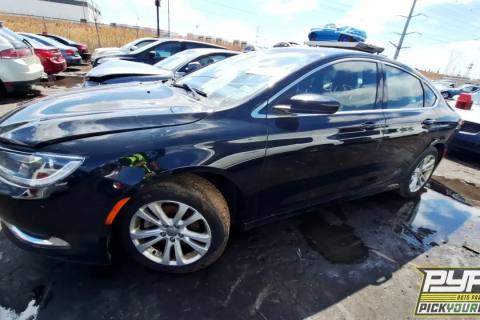 Photo of 2015 Chrysler 200