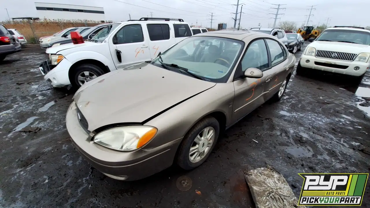 Photo of 2004 Ford Taurus
