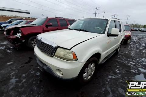 Photo of 2003 Lincoln Aviator