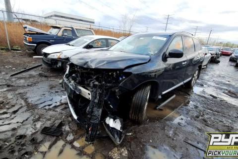 Photo of 2015 Nissan Pathfinder