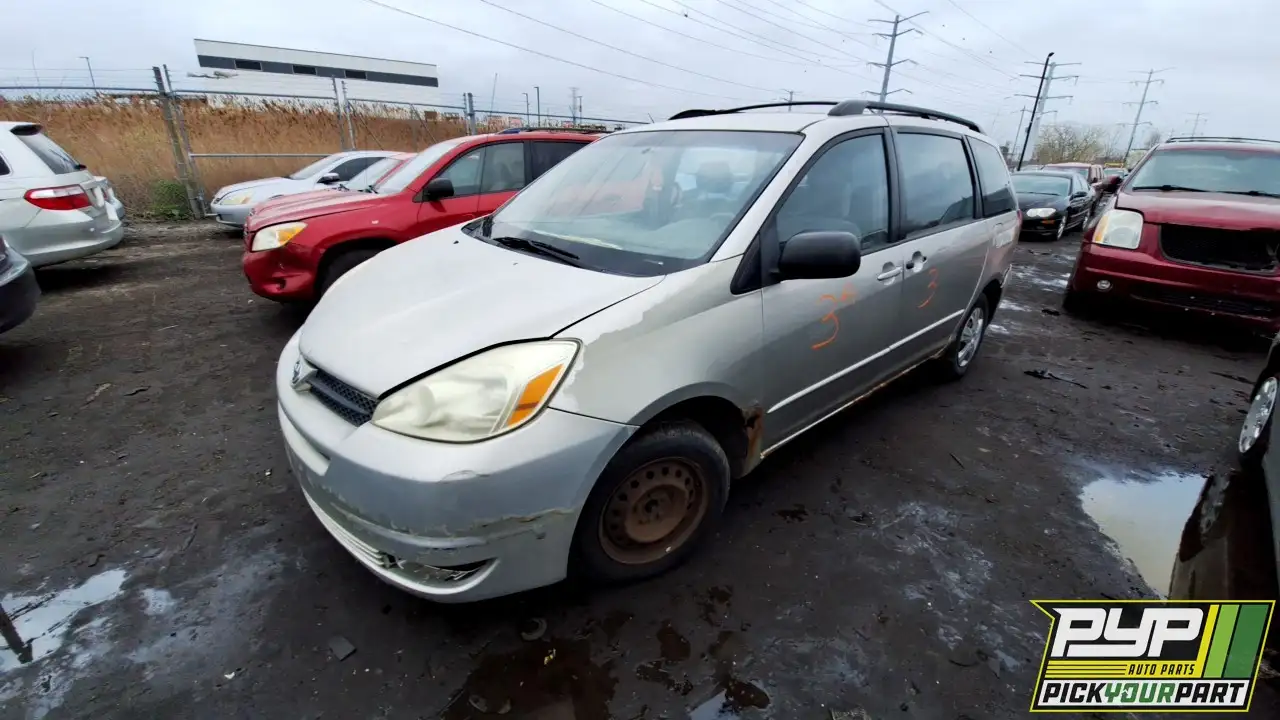 Photo of 2005 Toyota Sienna