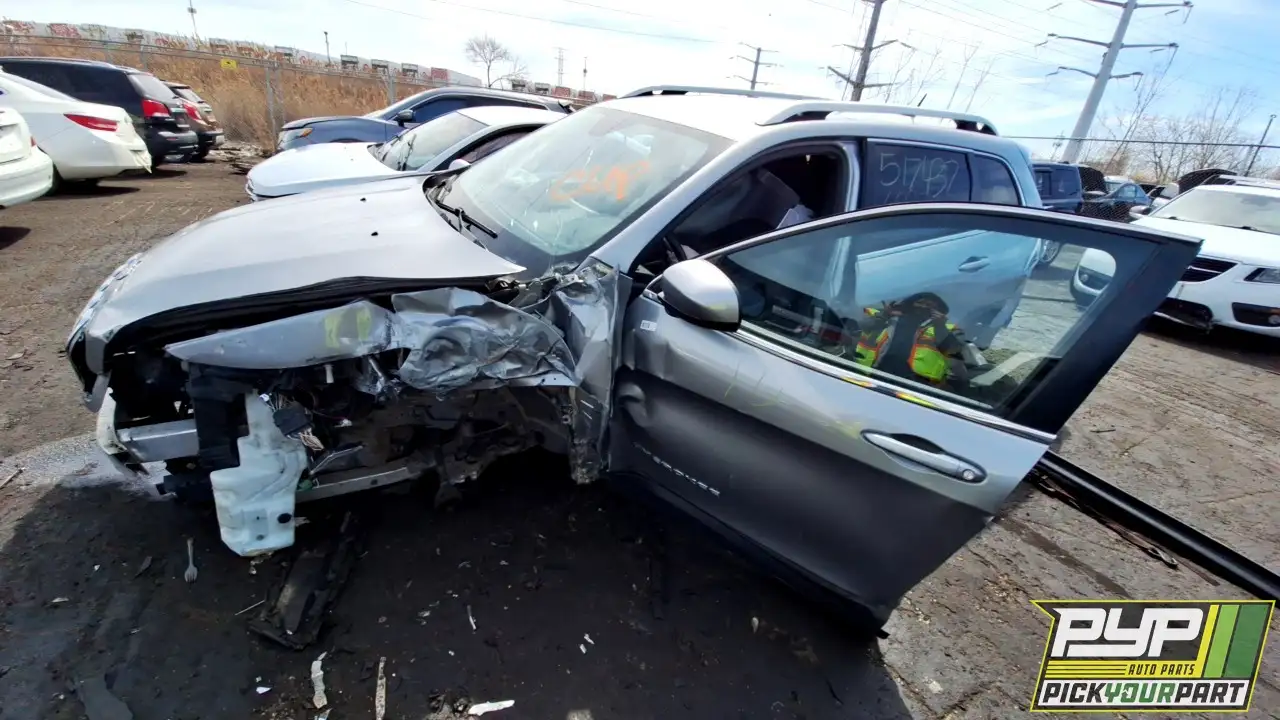 Photo of 2015 Jeep Cherokee