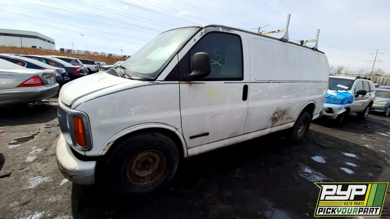 Photo of 2000 Gmc Savana 1500