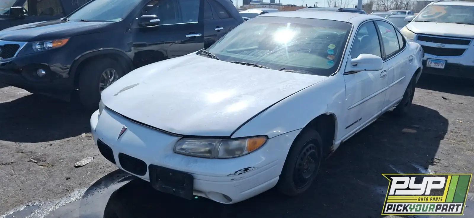 Photo of 1999 Pontiac Grand Prix