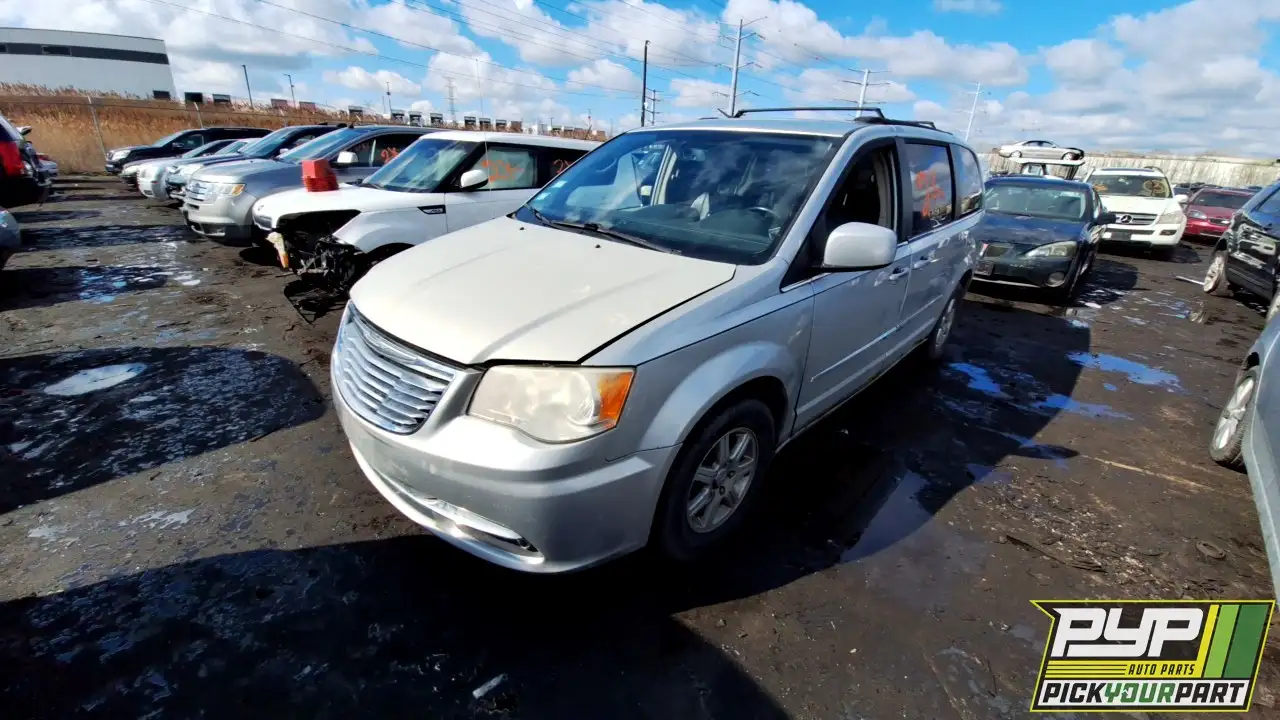 Photo of 2012 Chrysler Town & Country