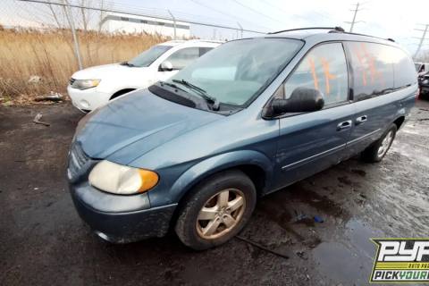Photo of 2005 Dodge Grand Caravan