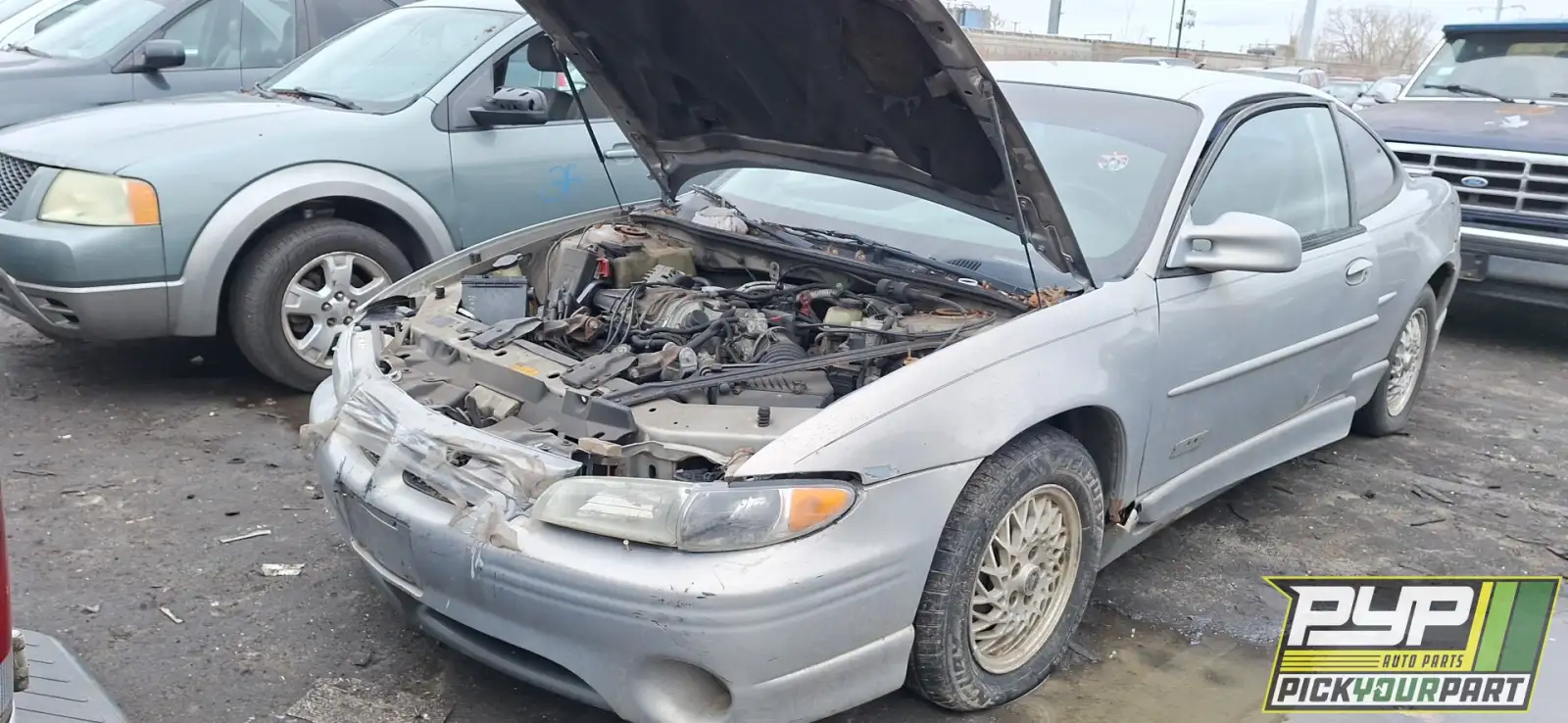Photo of 1999 Pontiac Grand Prix