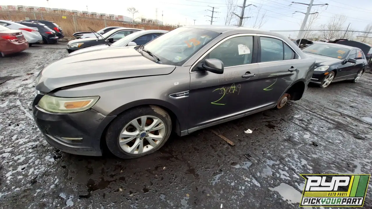 Photo of 2011 Ford Taurus