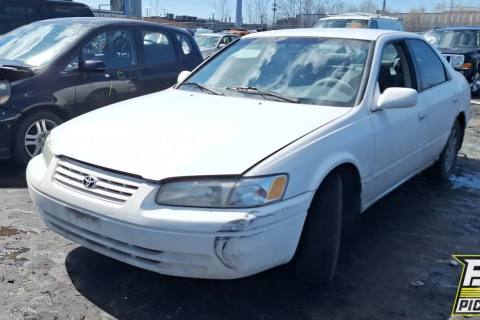 Photo of 1999 Toyota Camry