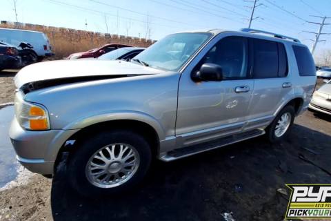Photo of 2003 Ford Explorer