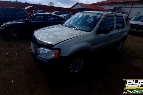 Photo of 2004 Ford Escape