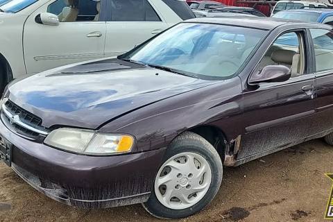 Photo of 1999 Nissan Altima