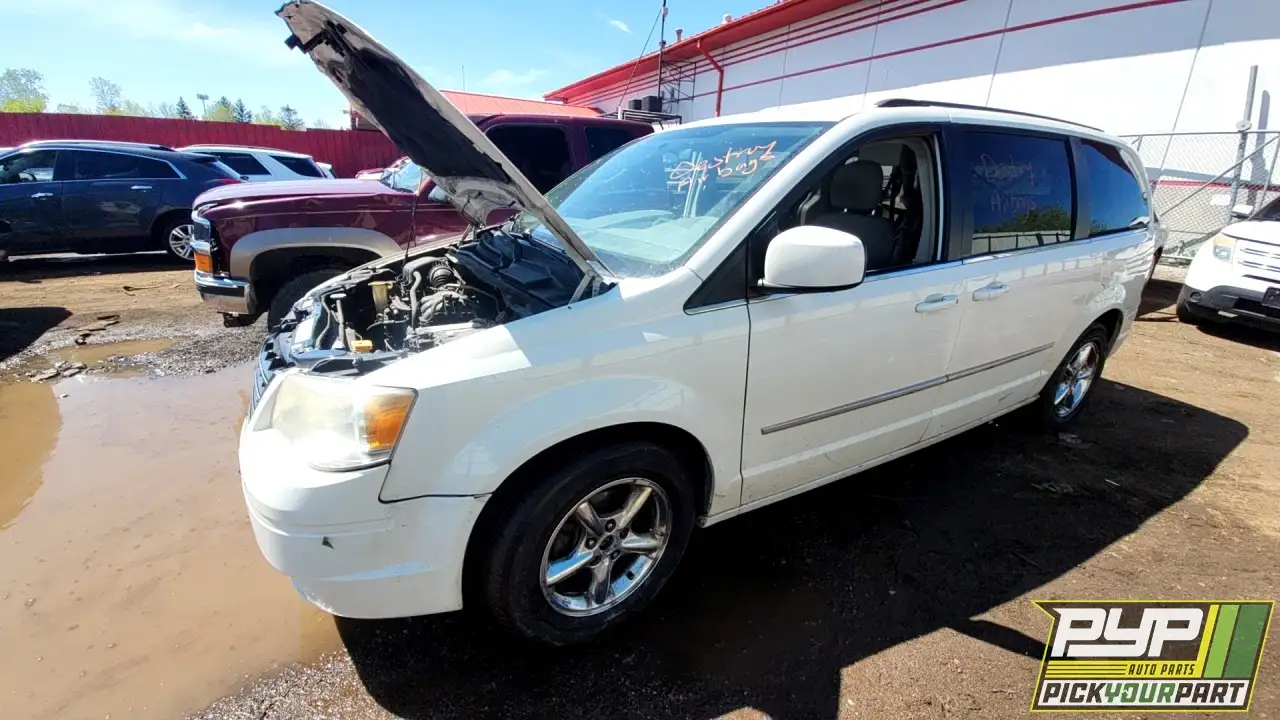 Photo of 2010 Chrysler Town & Country