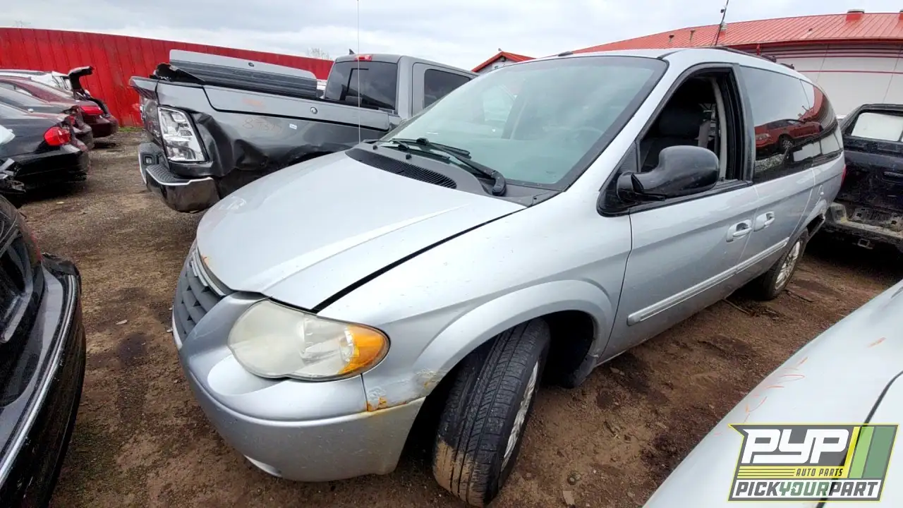 Photo of 2006 Chrysler Town & Country