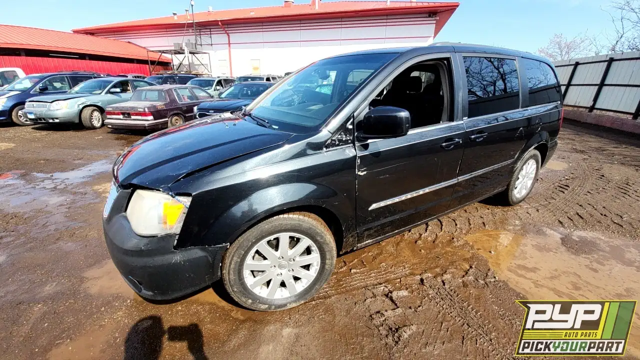 Photo of 2013 Chrysler Town & Country