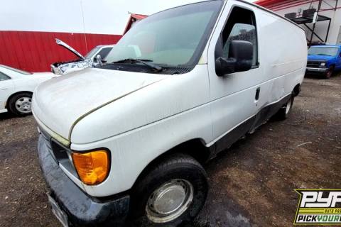 Photo of 2003 Ford E-150
