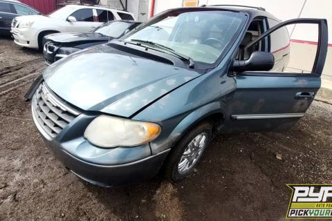 Photo of 2007 Chrysler Town & Country