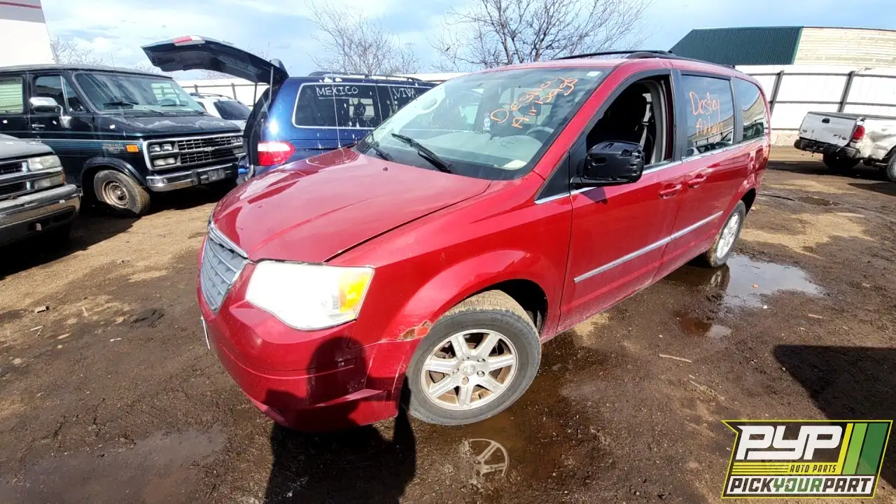 Photo of 2010 Chrysler Town & Country