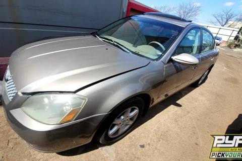Photo of 2005 Nissan Altima