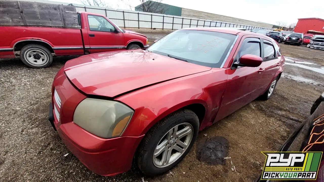 Photo of 2005 Dodge Magnum
