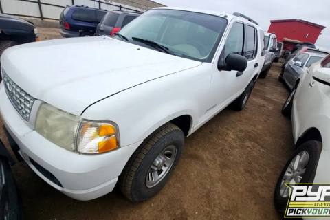 Photo of 2004 Ford Explorer