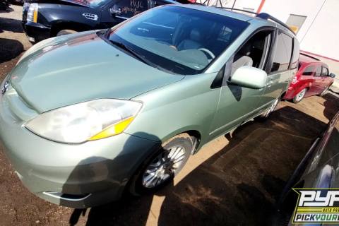 Photo of 2008 Toyota Sienna