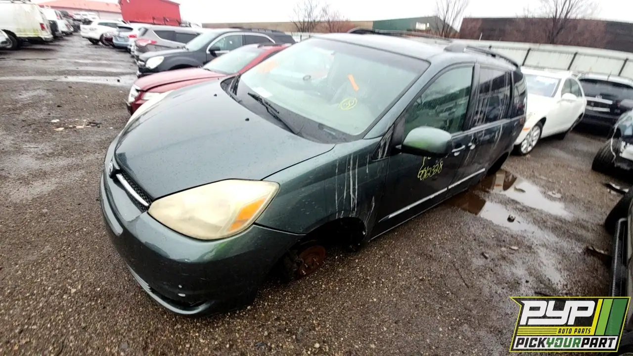 Photo of 2005 Toyota Sienna