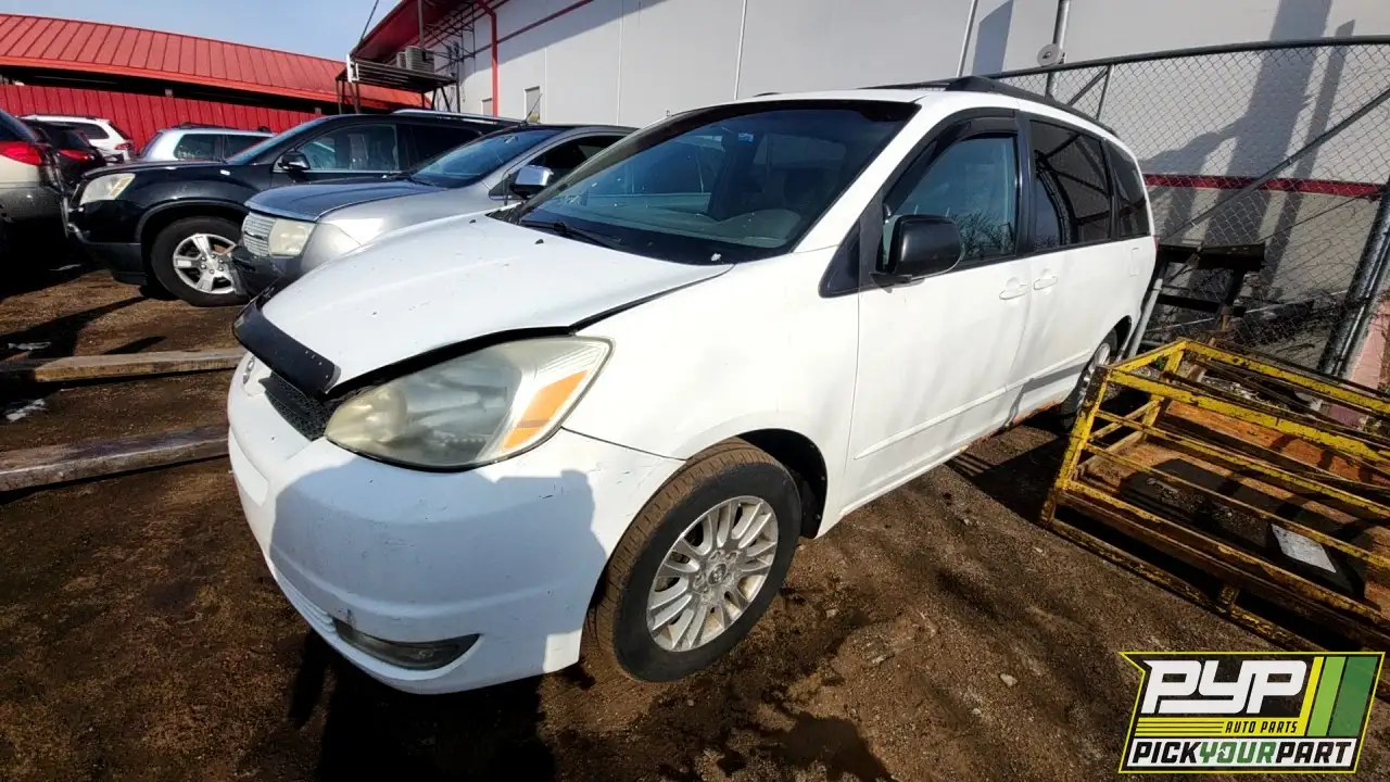 Photo of 2005 Toyota Sienna