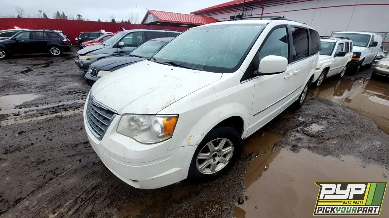 Photo of 2010 Chrysler Town & Country