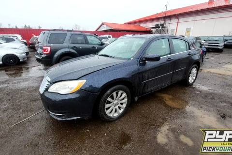 Photo of 2011 Chrysler 200