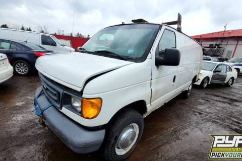 Photo of 2006 Ford E-250