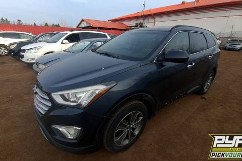 Photo of 2015 Hyundai Santa Fe
