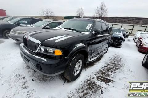 Photo of 2000 Lincoln Navigator