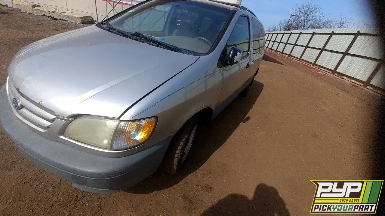 Photo of 2001 Toyota Sienna