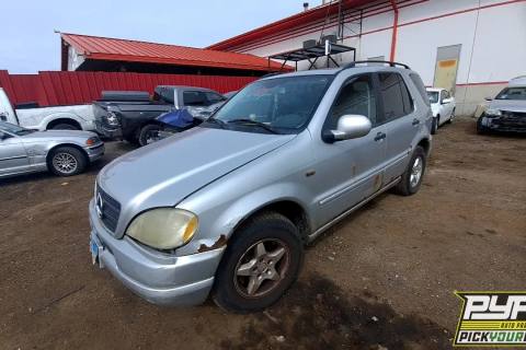 Photo of 2001 Mercedes-Benz Ml320