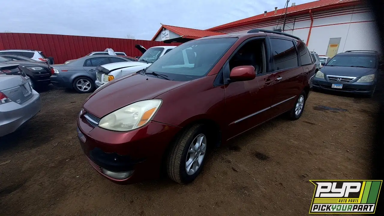 Photo of 2005 Toyota Sienna