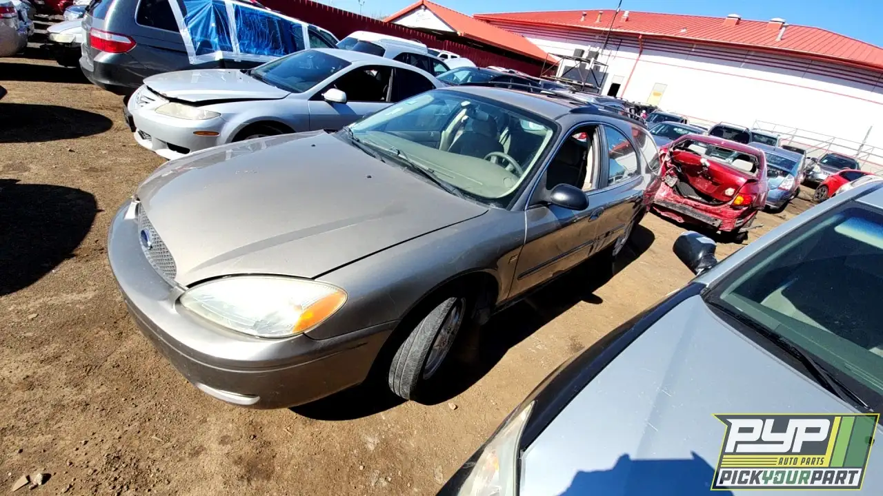 Photo of 2004 Ford Taurus