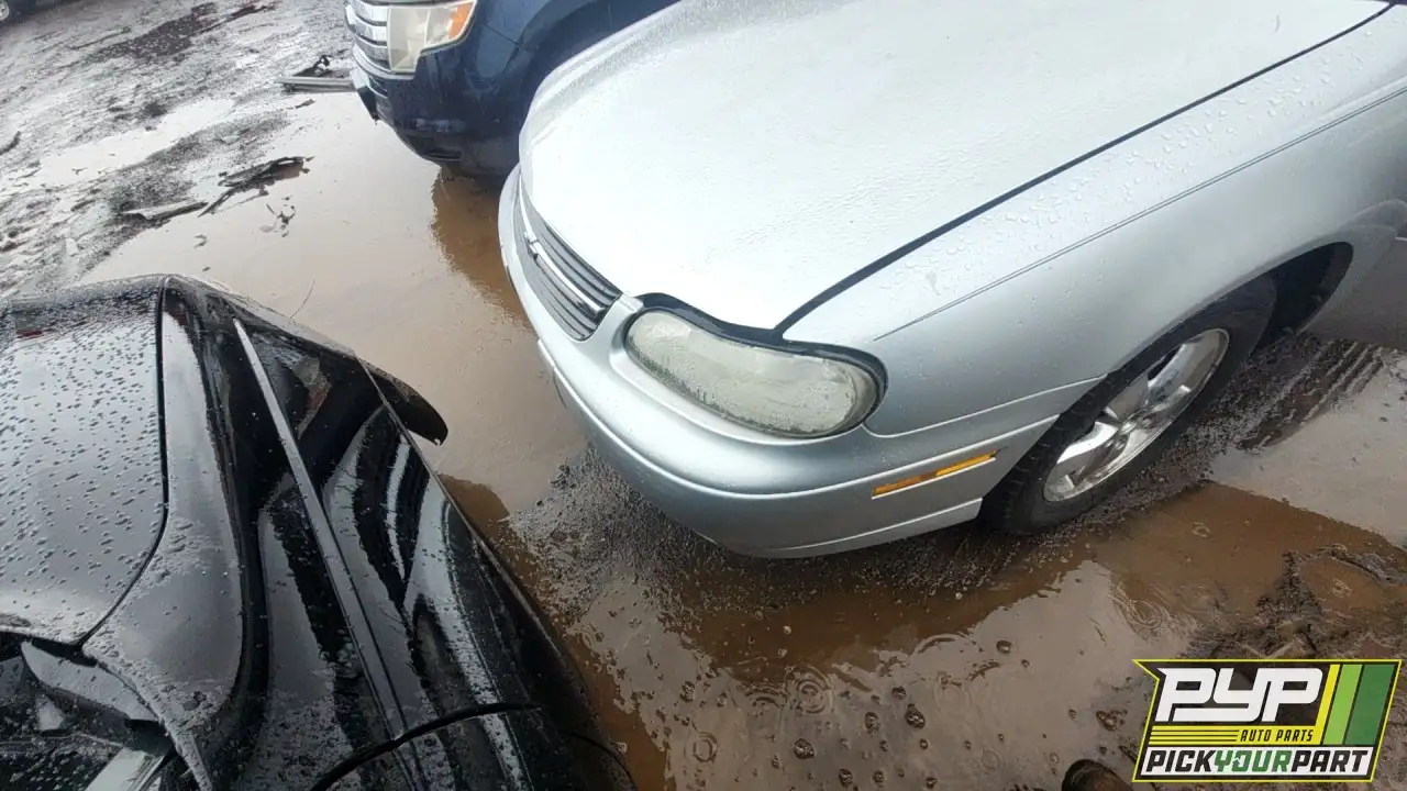 Photo of 2001 Chevrolet Malibu