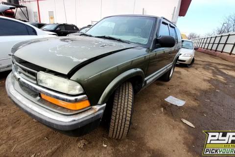 Photo of 2001 Chevrolet Blazer
