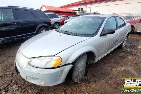 Photo of 2001 Dodge Stratus