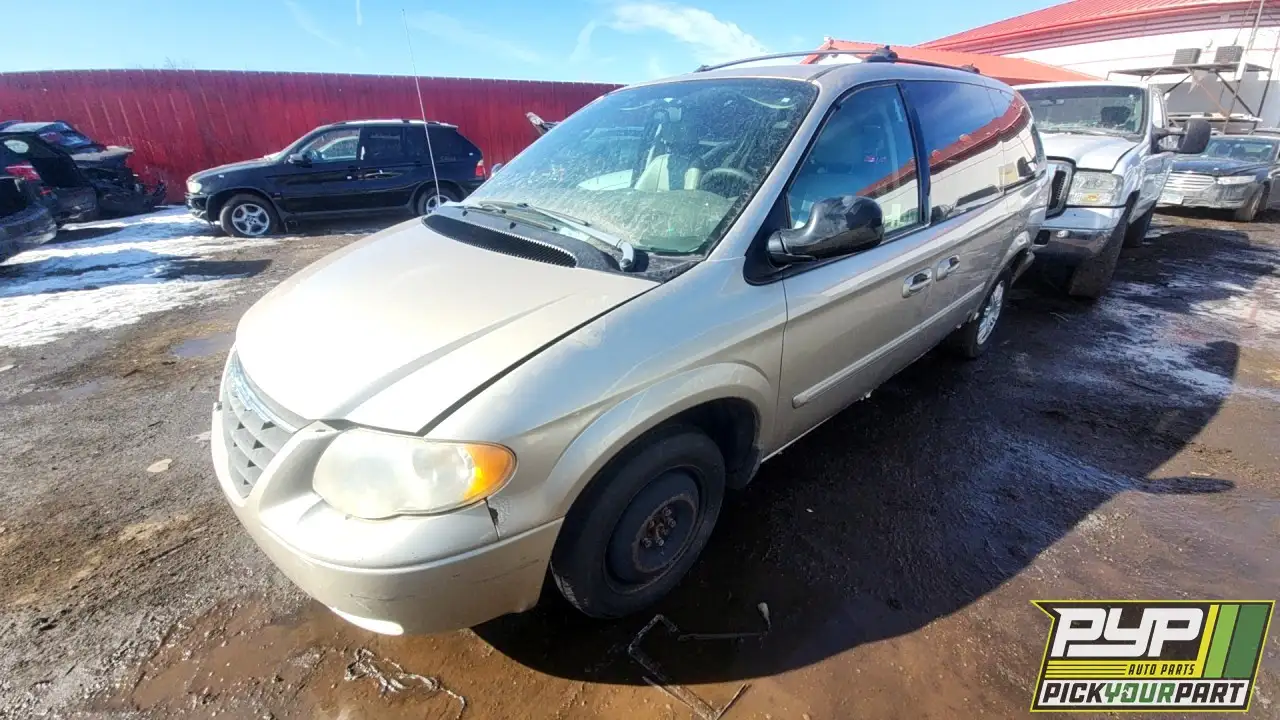 Photo of 2005 Chrysler Town & Country