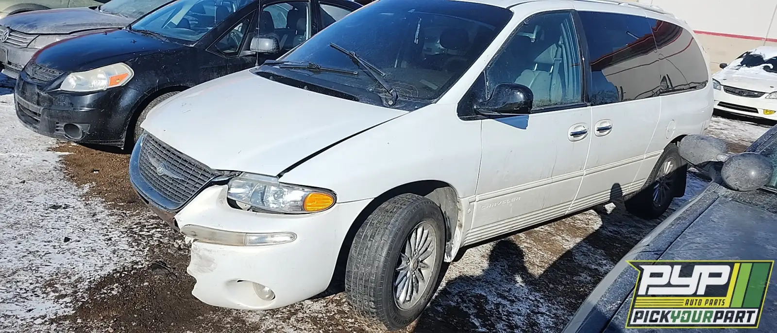Photo of 1999 Chrysler Town & Country