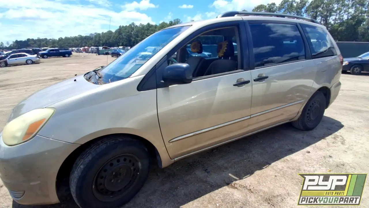 Photo of 2005 Toyota Sienna