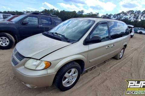 Photo of 2005 Dodge Grand Caravan