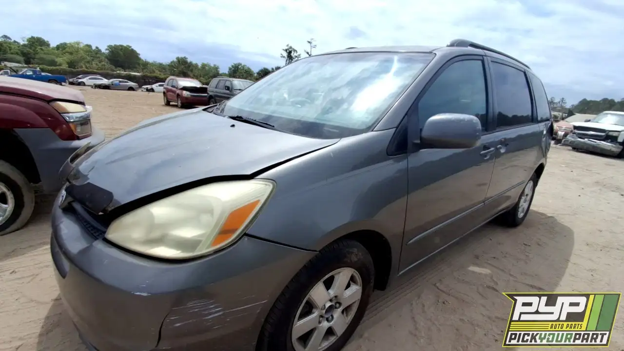 Photo of 2005 Toyota Sienna