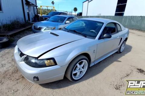 Photo of 2002 Ford Mustang