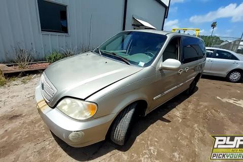 Photo of 2005 Kia Sedona