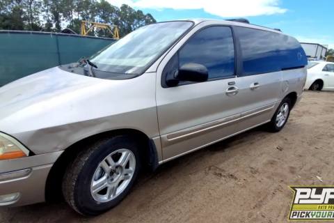 Photo of 2003 Ford Windstar
